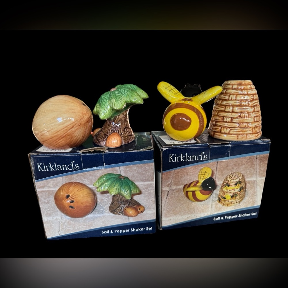 Kirkland's Palm Tree Themed And Honey Bee Theme Salt & Pepper Shakers Lot 2